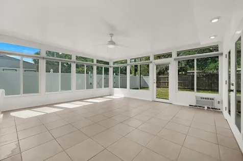 3315 W Beaumont Street Tampa FL 33611