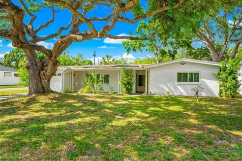 3315 W Beaumont Street Tampa FL 33611
