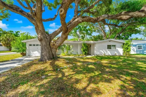 3315 W Beaumont Street Tampa FL 33611