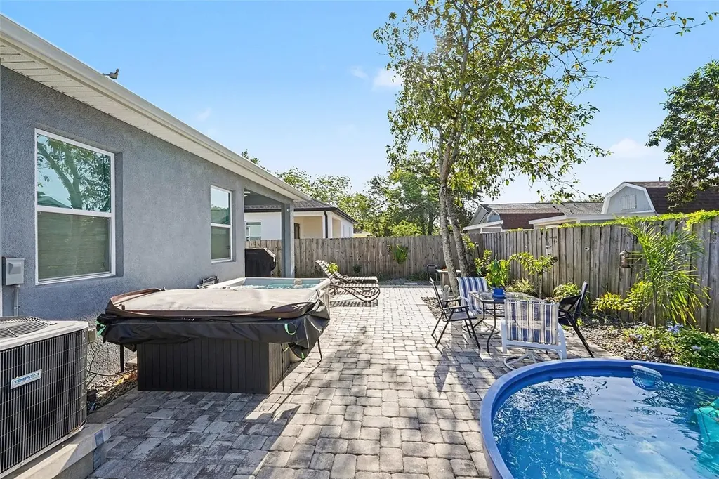 3409 E Powhatan Avenue Tampa FL 33610