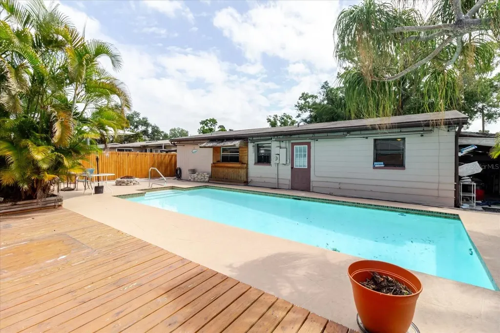 8300 54th Street N Pinellas Park FL 33781