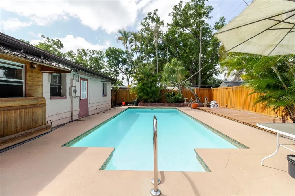 8300 54th Street N Pinellas Park FL 33781