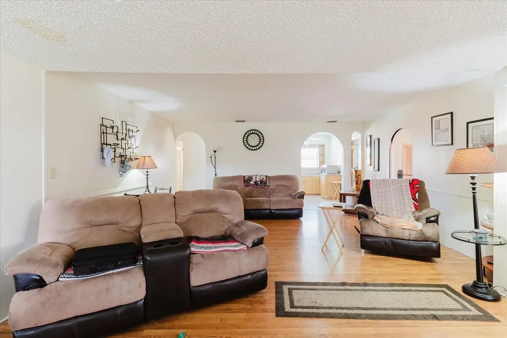 8300 54th Street N Pinellas Park FL 33781