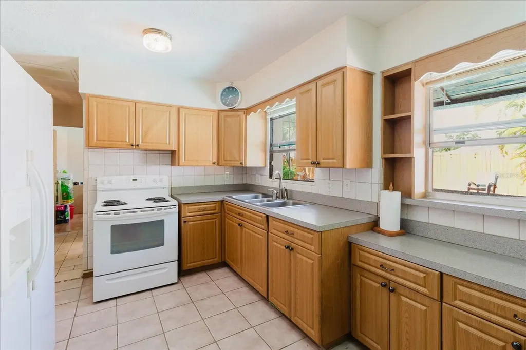 8300 54th Street N Pinellas Park FL 33781