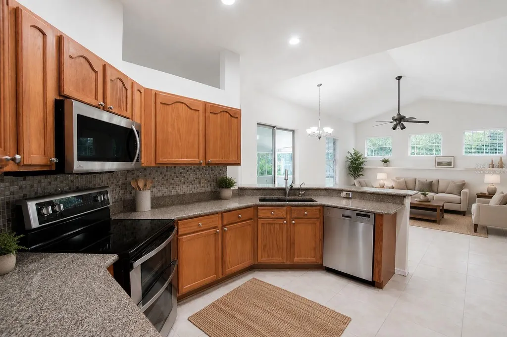 4810 Water Lark Way Valrico FL 33596