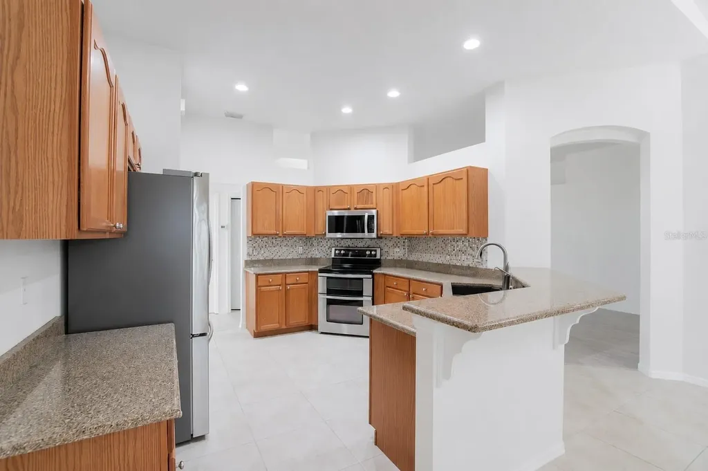 4810 Water Lark Way Valrico FL 33596