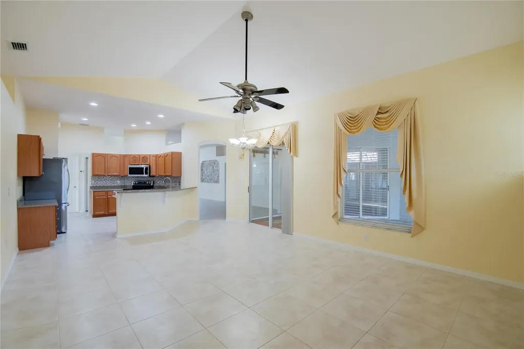 4810 Water Lark Way Valrico FL 33596