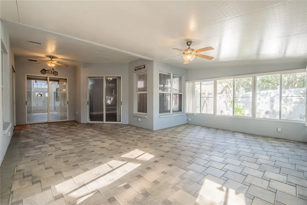 4810 Water Lark Way Valrico FL 33596
