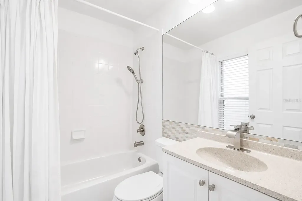 4810 Water Lark Way Valrico FL 33596