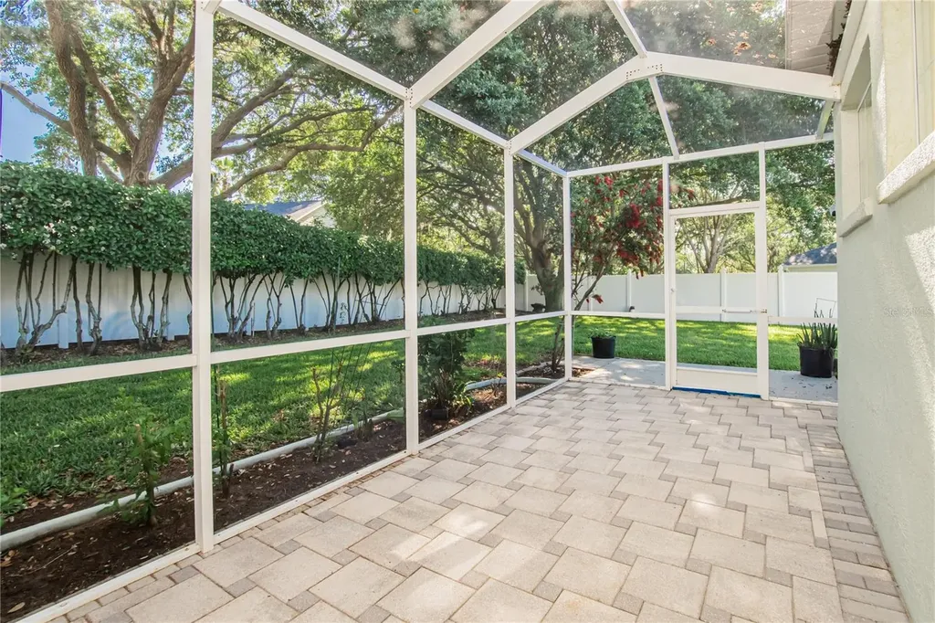 4810 Water Lark Way Valrico FL 33596