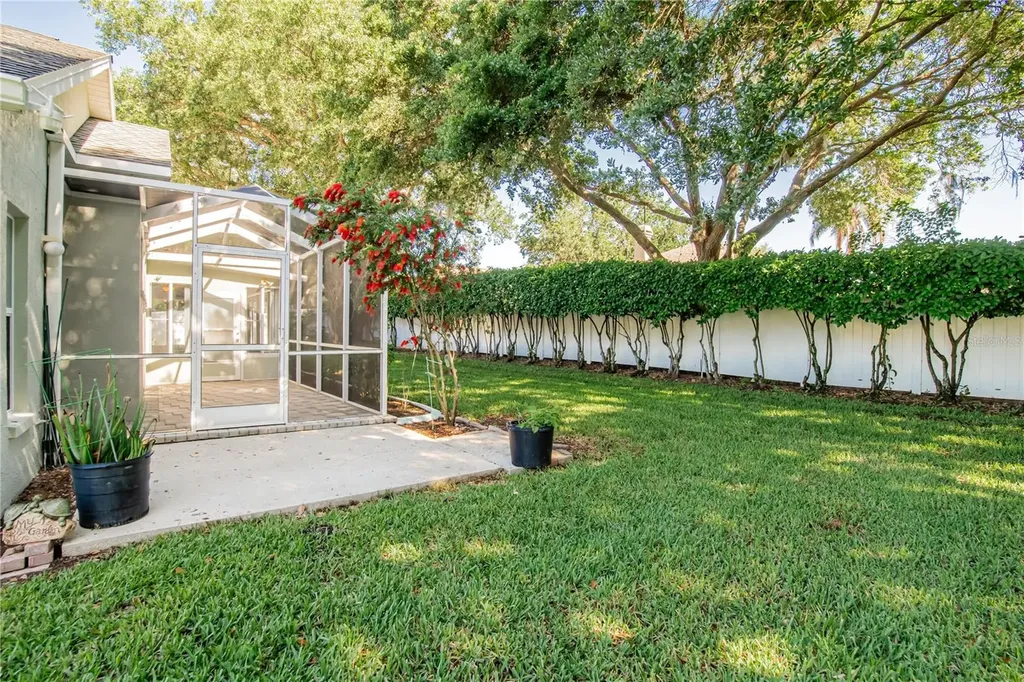 4810 Water Lark Way Valrico FL 33596