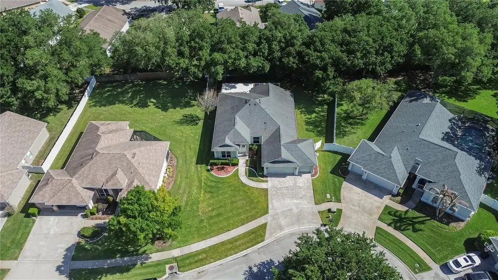 4810 Water Lark Way Valrico FL 33596