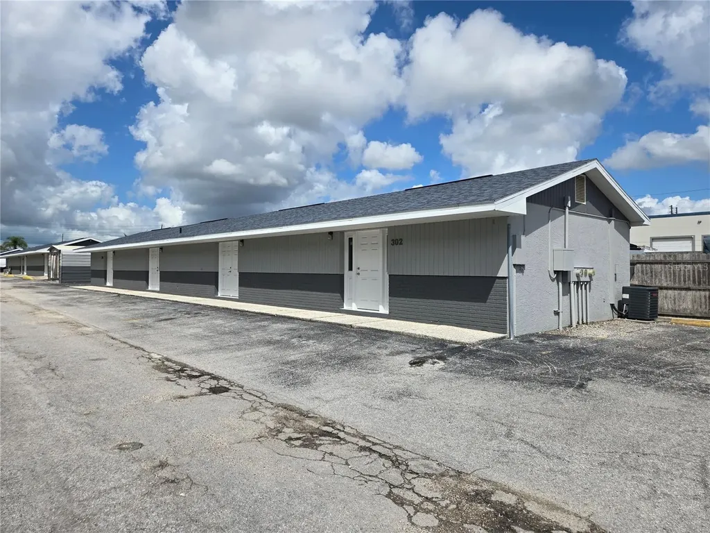 11151 66th Street Largo FL 33773