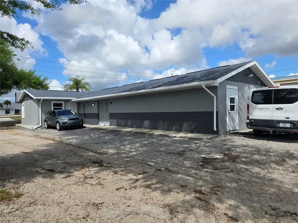 11151 66th Street Largo FL 33773