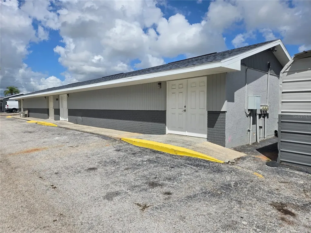 11151 66th Street Largo FL 33773