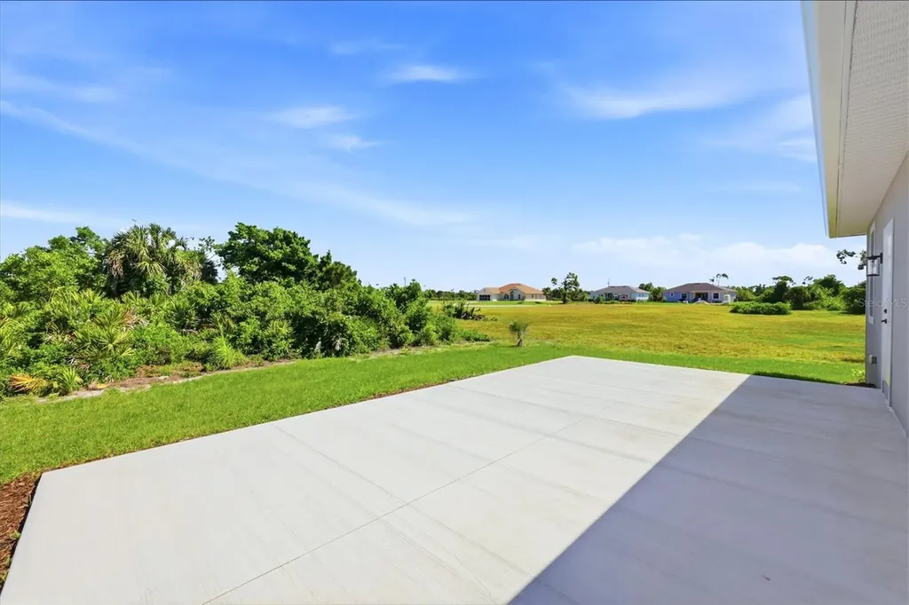 8 Bank Court Placida FL 33946