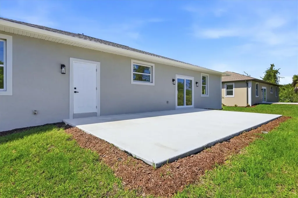 8 Bank Court Placida FL 33946