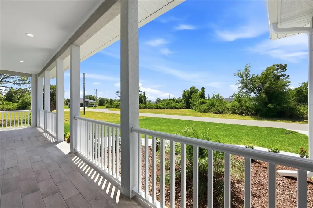 8 Bank Court Placida FL 33946
