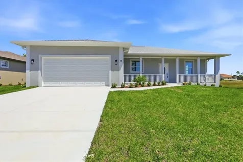 8 Bank Court Placida FL 33946