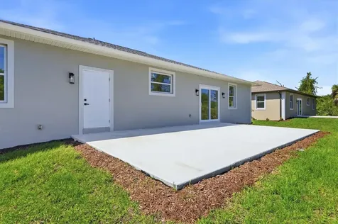 8 Bank Court Placida FL 33946