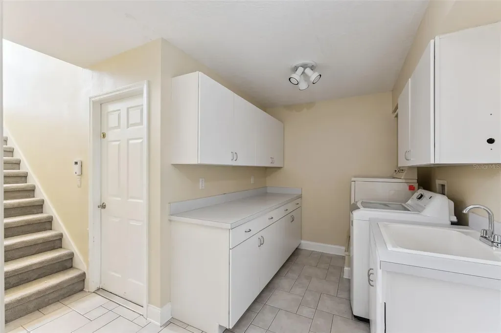 17540 Vista Belle Court Montverde FL 34756
