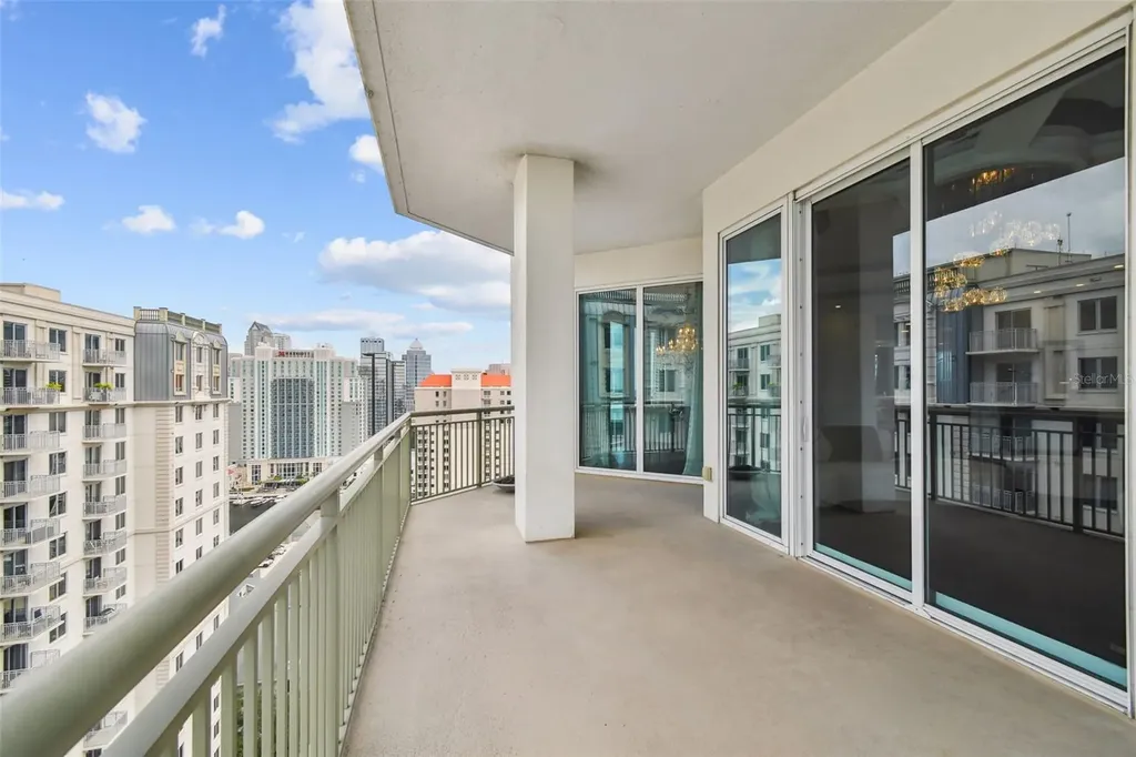 450 Knights Run Avenue Tampa FL 33602