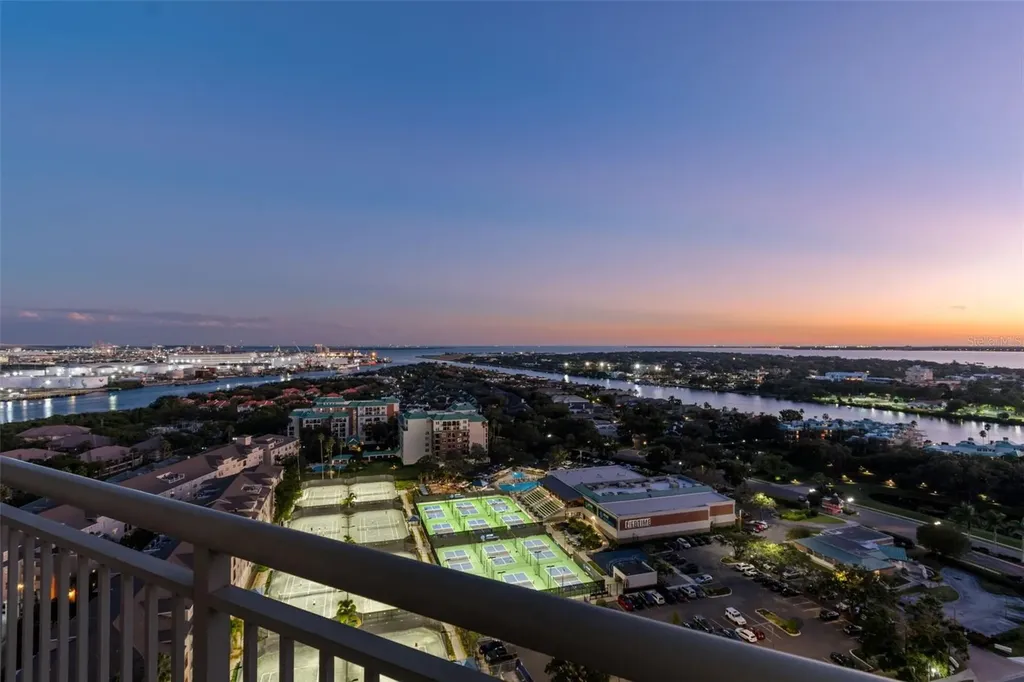 450 Knights Run Avenue Tampa FL 33602