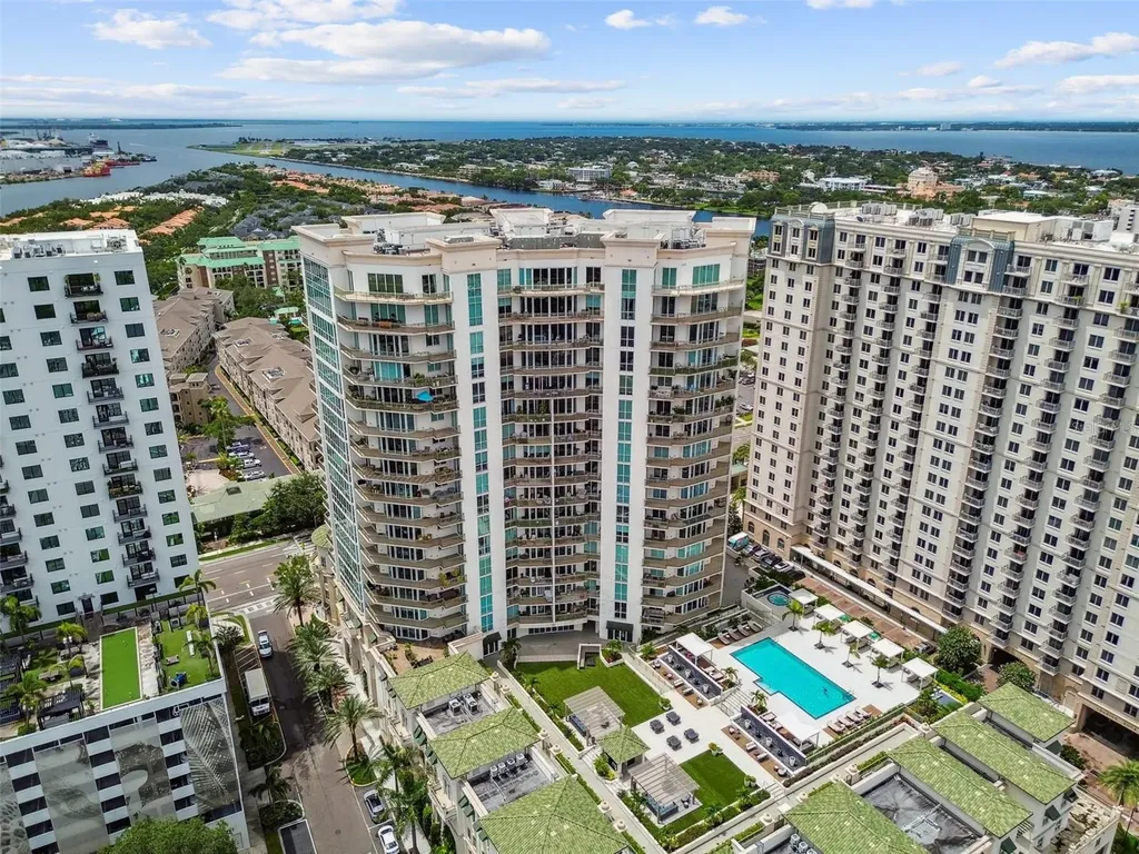 450 Knights Run Avenue Tampa FL 33602