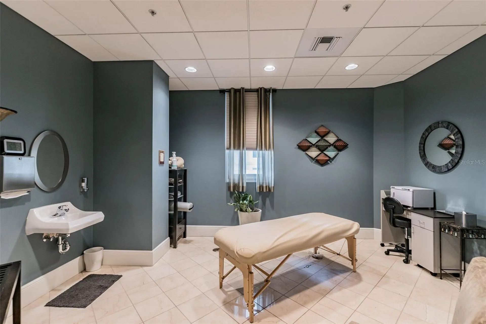 450 Knights Run Avenue Tampa FL 33602