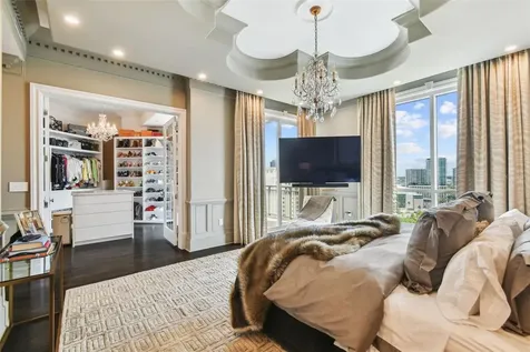 450 Knights Run Avenue Tampa FL 33602