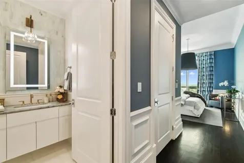 450 Knights Run Avenue Tampa FL 33602