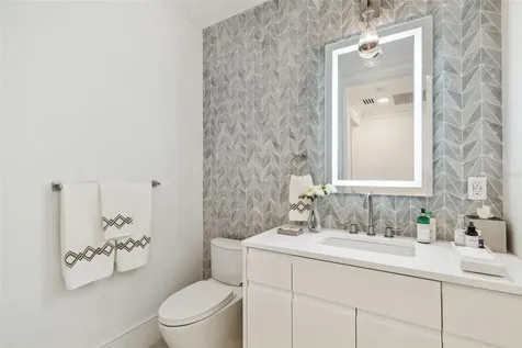 450 Knights Run Avenue Tampa FL 33602