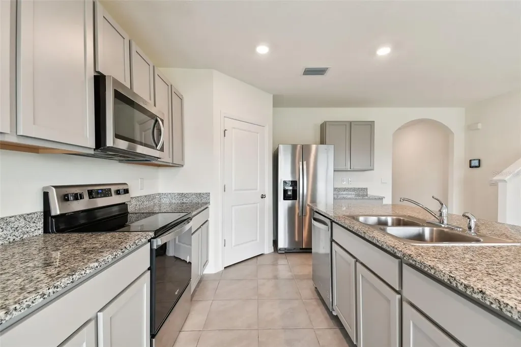 33405 Hamilton Hill Lane Wesley Chapel FL 33545