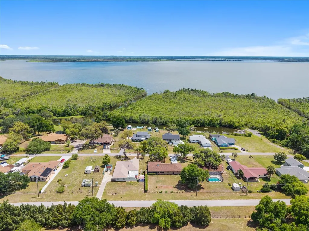 38845 Ella Drive Lady Lake FL 32159