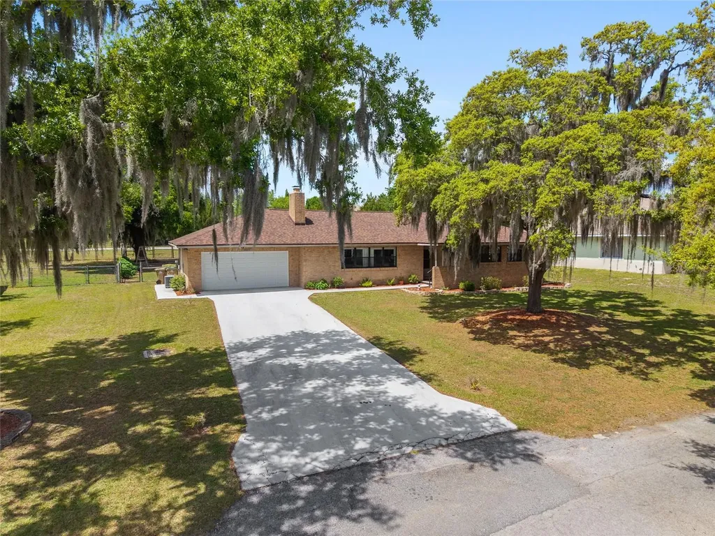 38845 Ella Drive Lady Lake FL 32159