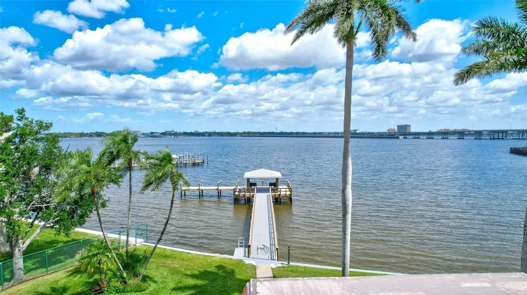 1600 1st Avenue W Bradenton FL 34205