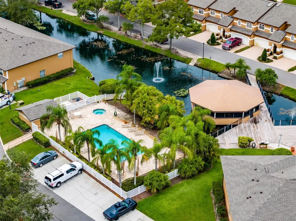 14643 Par Club Circle Tampa FL 33618