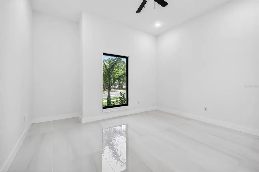 4426 W Euclid Avenue Tampa FL 33629