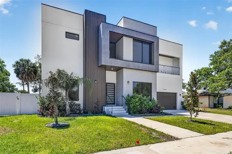 4426 W Euclid Avenue Tampa FL 33629