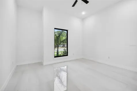 4426 W Euclid Avenue Tampa FL 33629