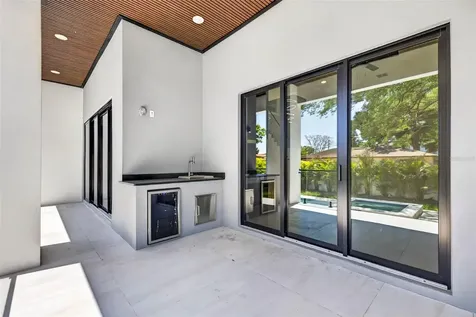 4426 W Euclid Avenue Tampa FL 33629