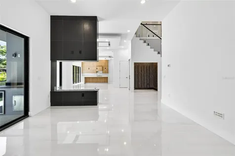 4426 W Euclid Avenue Tampa FL 33629