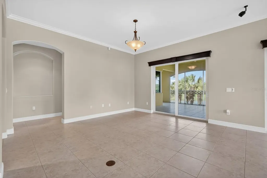 40 Casa Bella Circle Palm Coast FL 32137