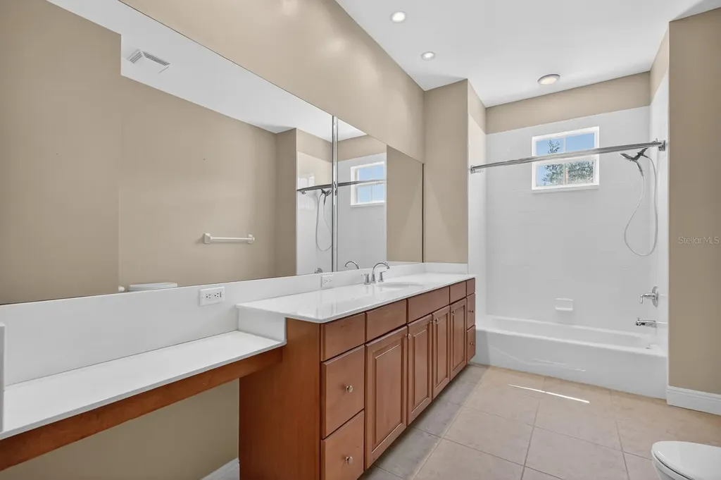 40 Casa Bella Circle Palm Coast FL 32137