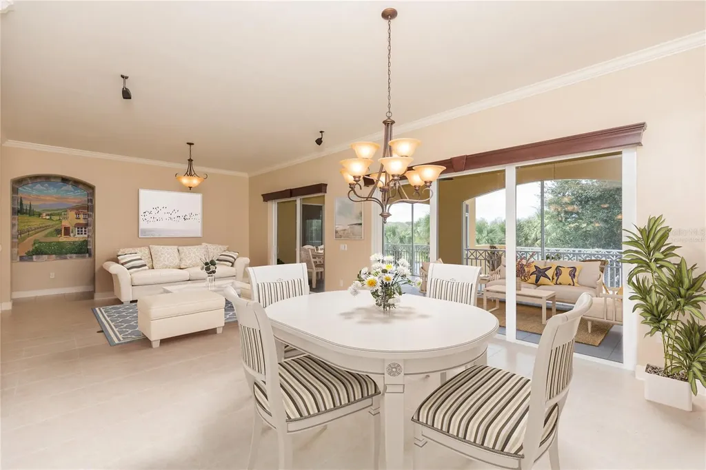 40 Casa Bella Circle Palm Coast FL 32137