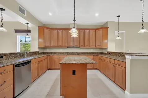 40 Casa Bella Circle Palm Coast FL 32137