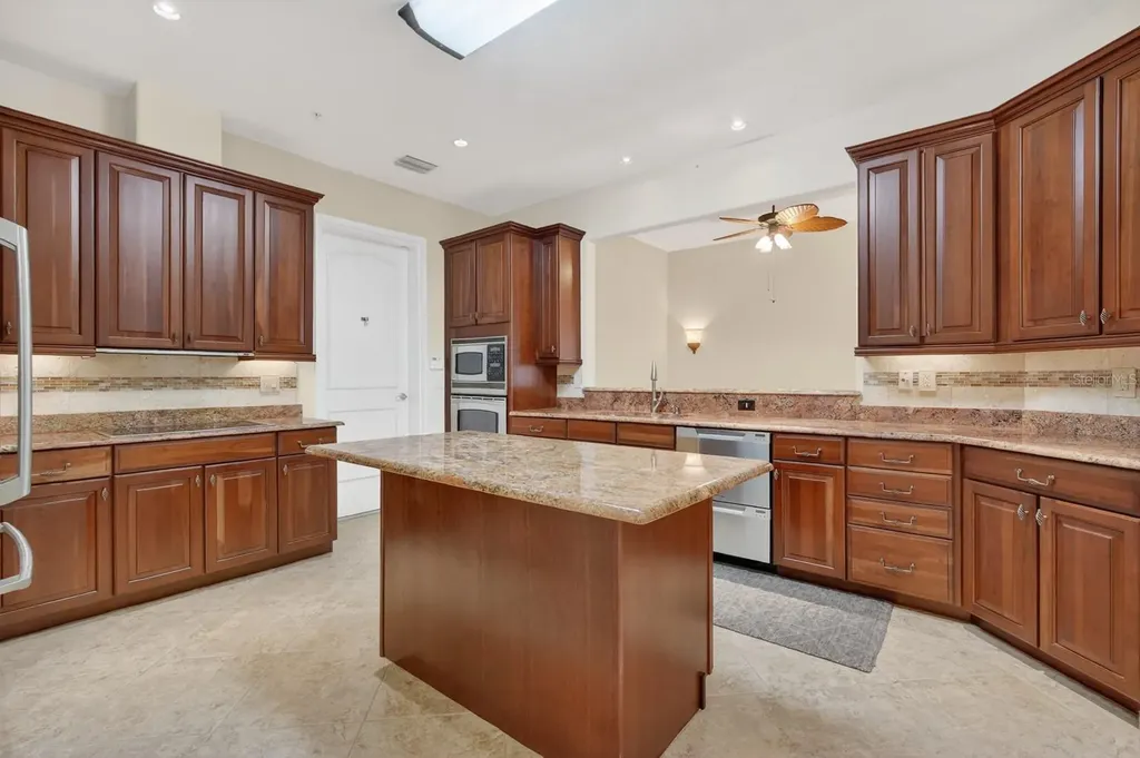 40 Casa Bella Circle Palm Coast FL 32137