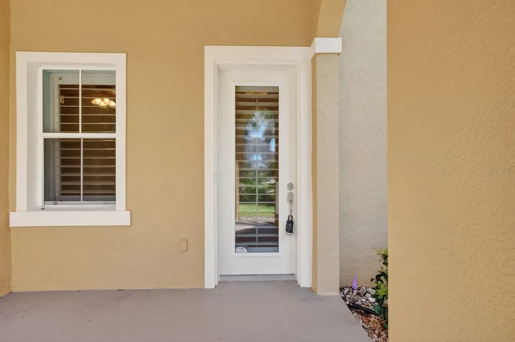 40 Casa Bella Circle Palm Coast FL 32137