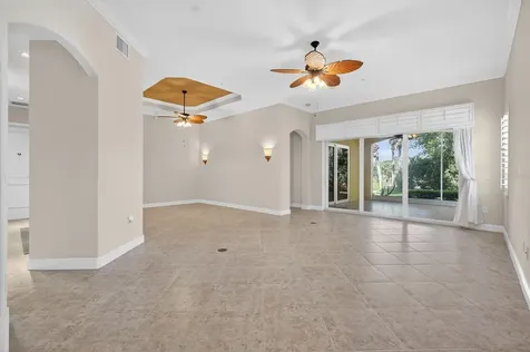 40 Casa Bella Circle Palm Coast FL 32137