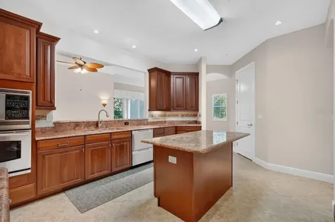 40 Casa Bella Circle Palm Coast FL 32137